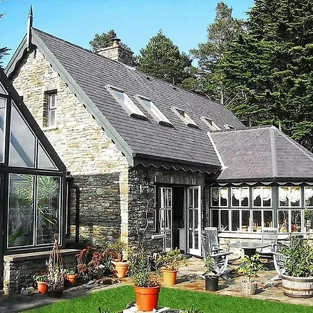 Luxury House On Seafront *