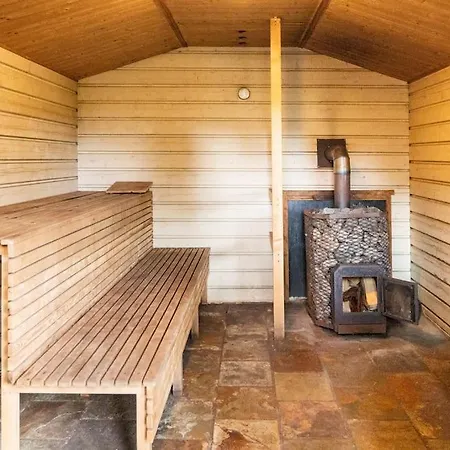 Luxury House On Seafront * Curryglass