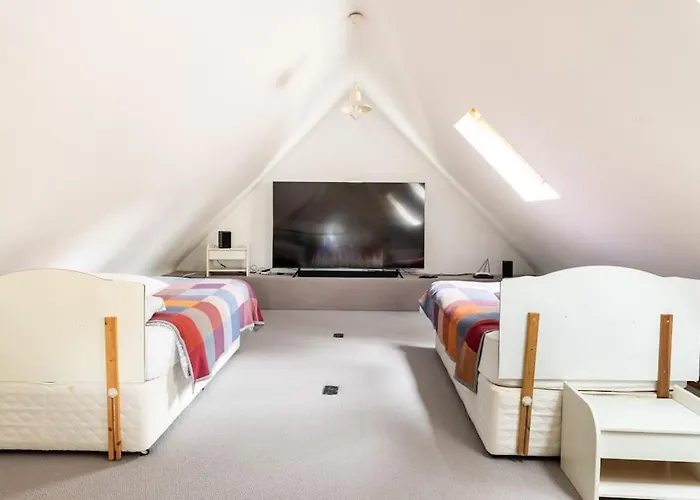 Villa Luxury House On Seafront Curryglass