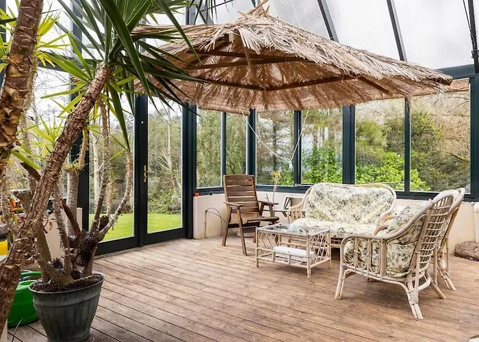 Luxury House On Seafront * Curryglass