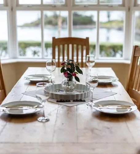 Luxury House On Seafront ヴィラ *