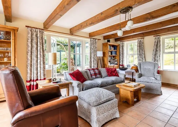 ヴィラ Luxury House On Seafront Curryglass