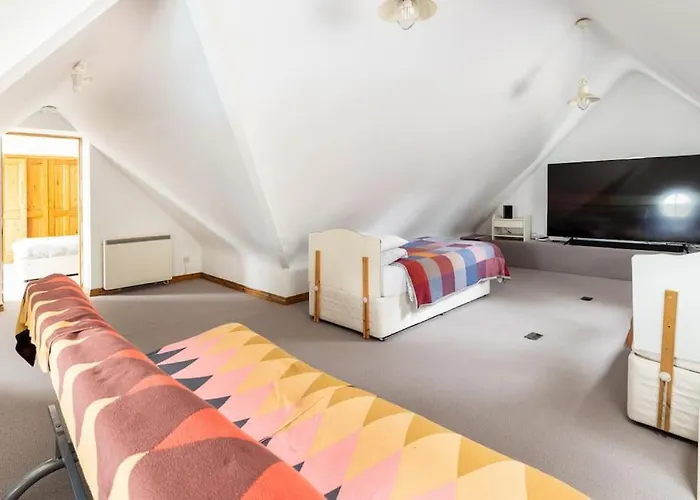 Luxury House On Seafront * Curryglass